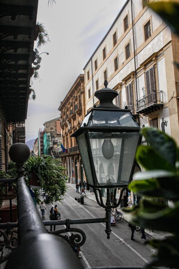 Quattrocantiapartments Palermo Exteriör bild