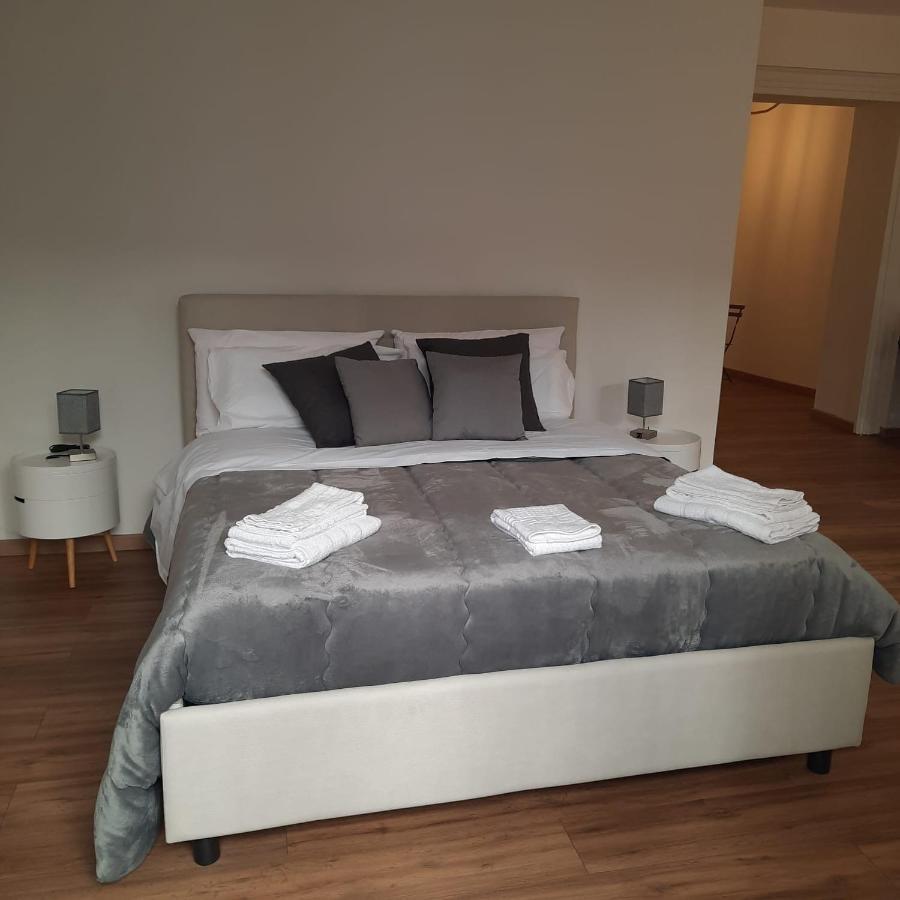 Quattrocantiapartments Palermo Exteriör bild
